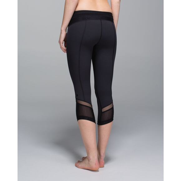 Lululemon Just Breathe Crop Athletic Leggings Sz 4 Polka Dot Mesh Yoga Gym - Picture 10 of 10